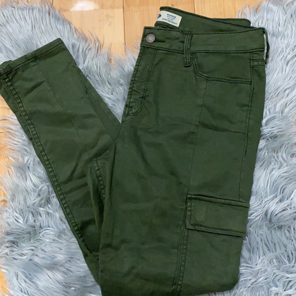 Old Navy Rockstar Cargo Pants